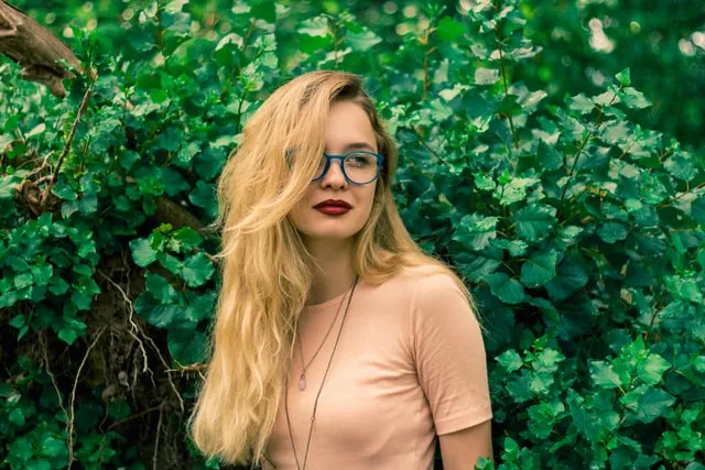 lady in sustainable clothing
