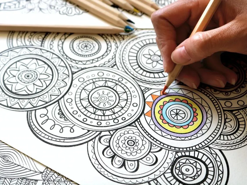 Hands coloring in Hands coloring in