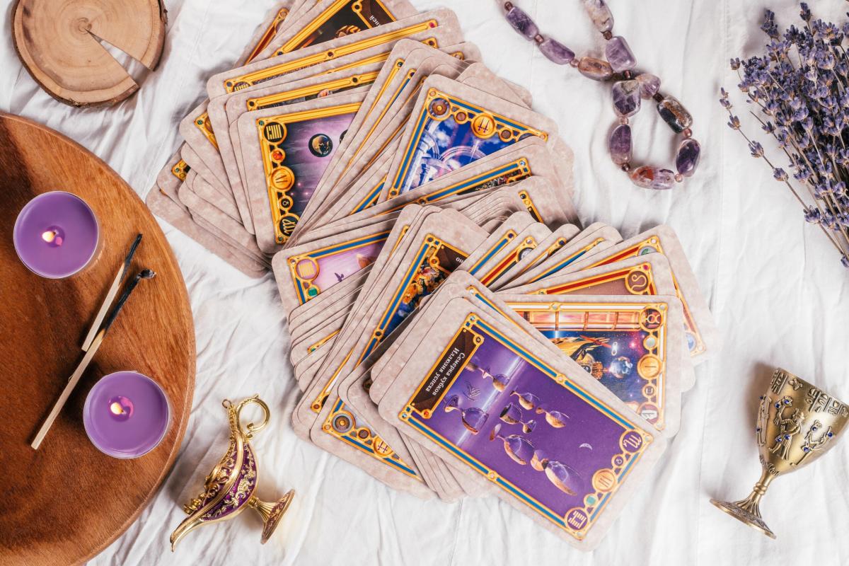 Understanding The Magic Of Tarot Card Reading by Divine Urja