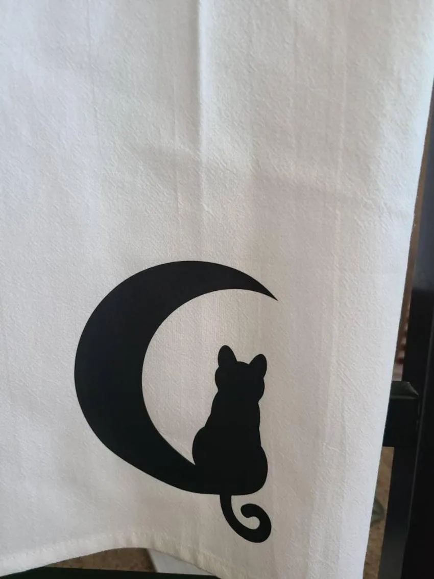 Cat home decor, kitchen accessories 