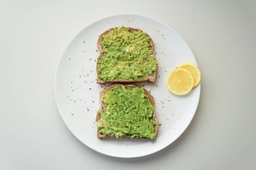 Tostada de aguacate, Unsplash, Douglas Bagg Avocado Toast, Breakfast, Unsplash, Douglas Bagg