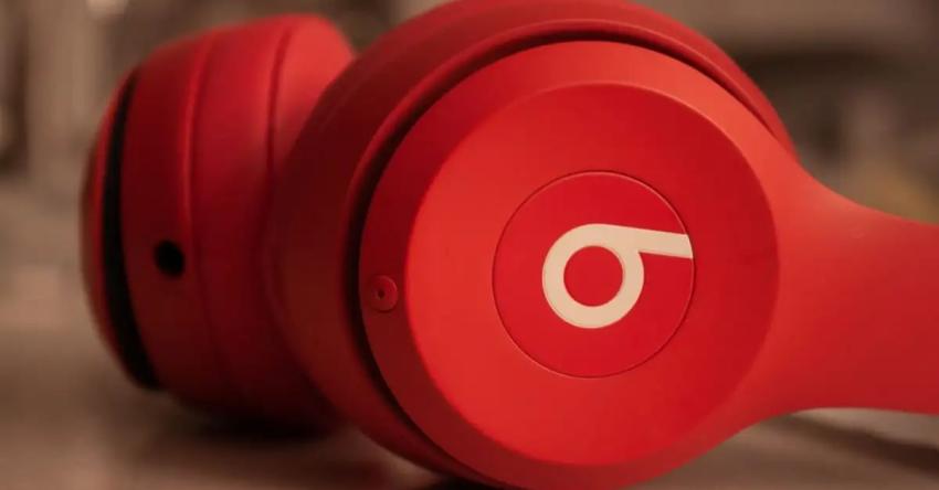 Beats Solo 3 Lights Won't Turn Off Beats Solo 3 Lights Won't Turn Off by Lyfsimplified