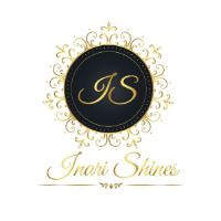 Thinker and Editor Inari Shines writer and magazine editor Inari Shines