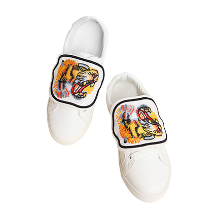 shop online Tiger Embroidery Lace Up Sneakers shop online Tiger Embroidery Lace Up Sneakers
