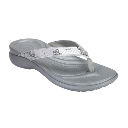 crocs slippers myntra