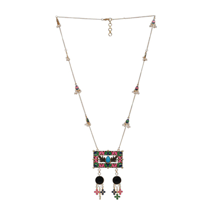 studio voylla necklace